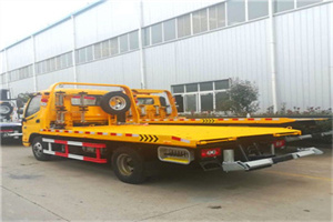 周村附近拖车救援搭电