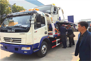 周村汽车道路救援拖车价格